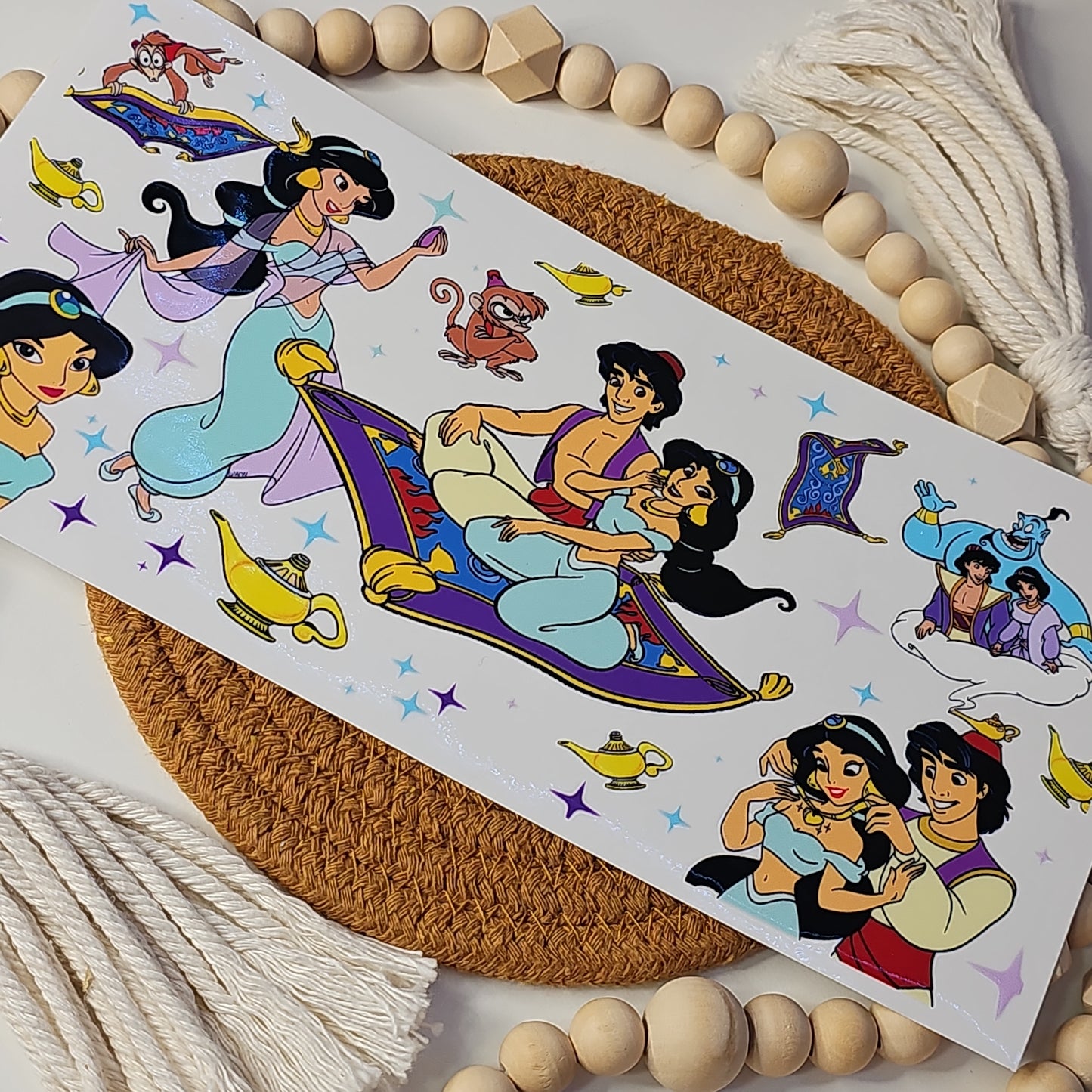 #155 Jazmin & Aladdin in carpet UVDTF Wrap